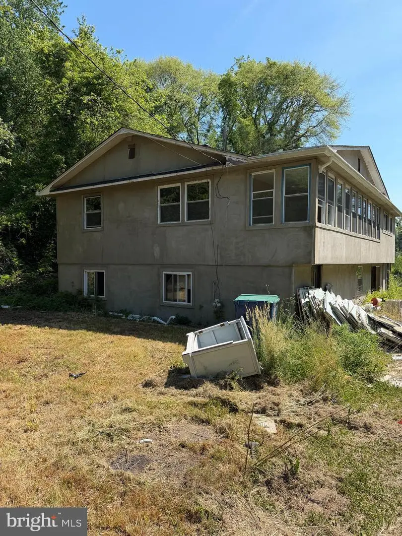 141 Fursin Ave