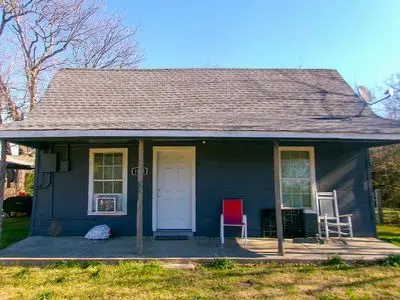1003 Kingston Rd