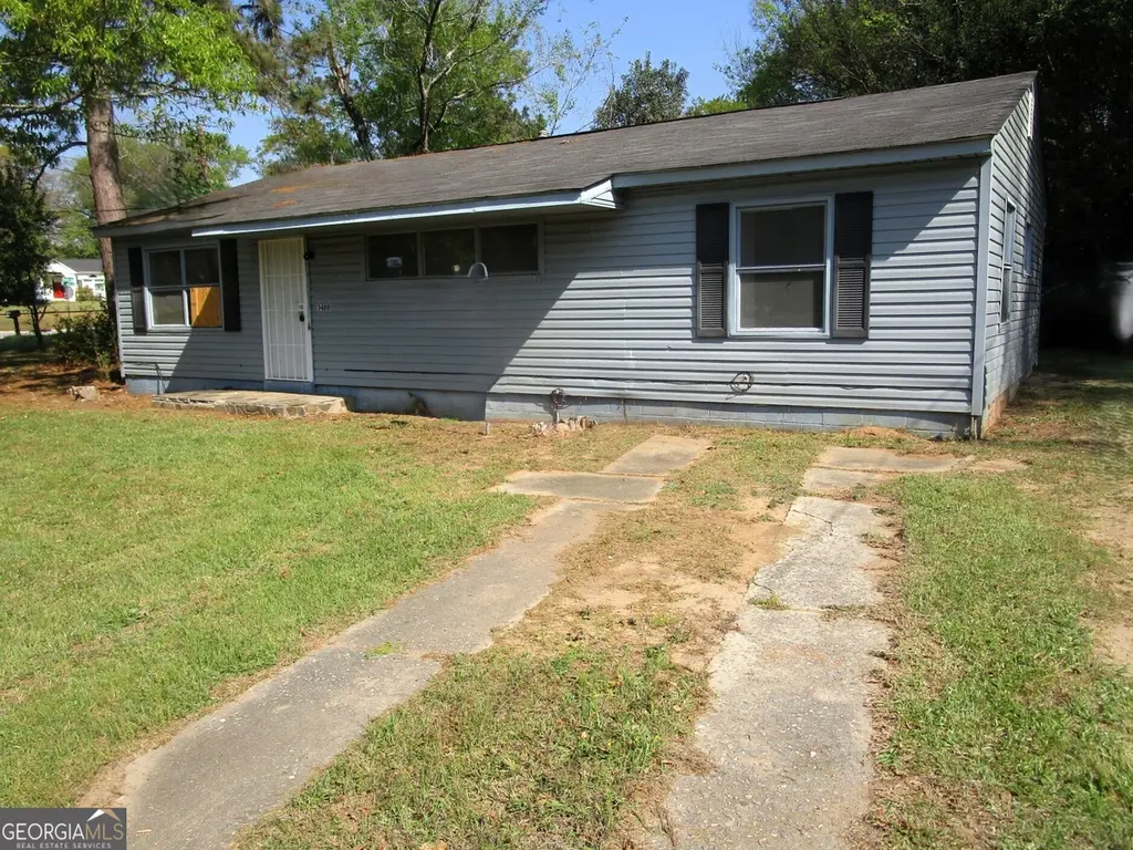 3480 Travis Blvd