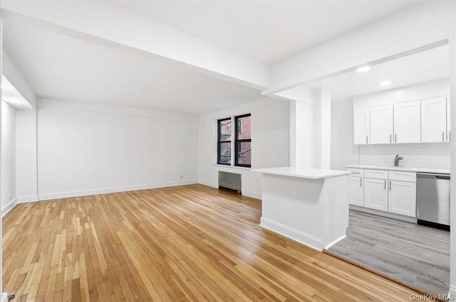 3840 Greystone Ave Unit 3I