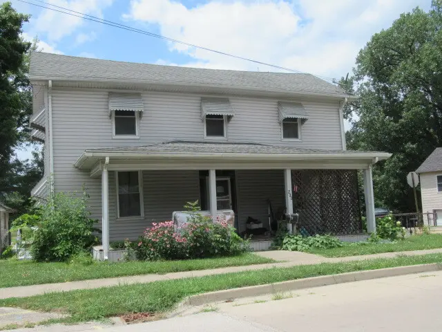 233 Buena Vista St