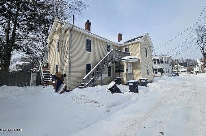 27-31 Pleasant St