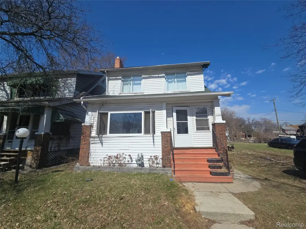 336 Grove St