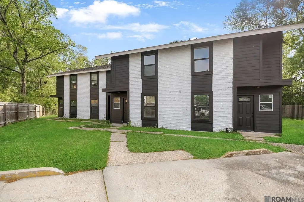 2015 Sherwood Meadow Dr