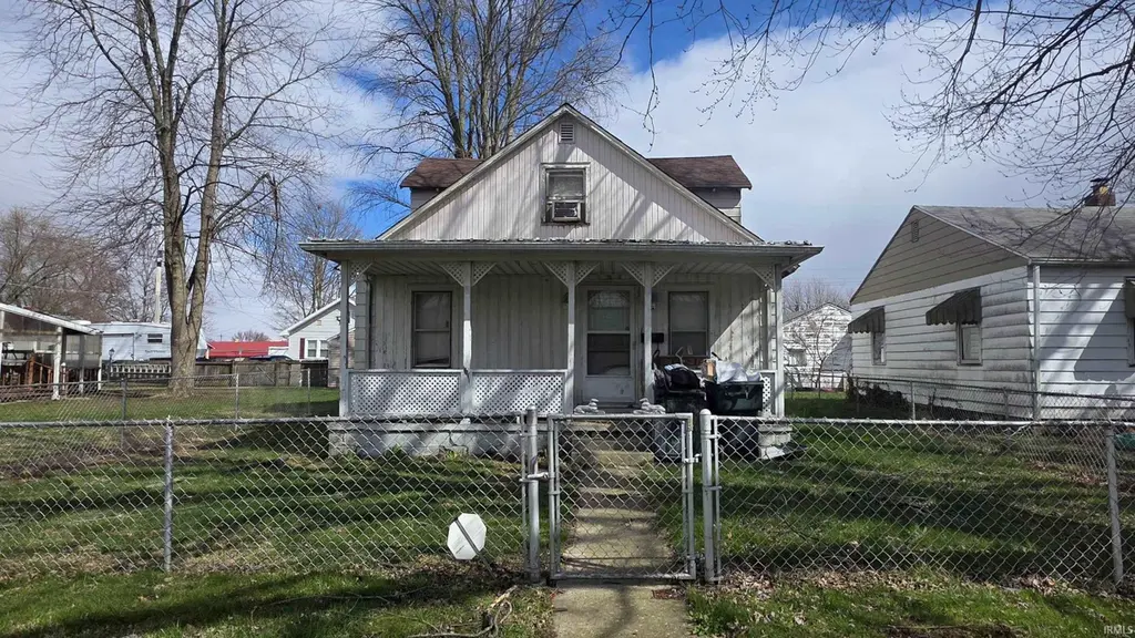 2004 S Macedonia Ave