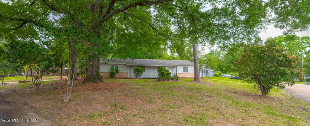 3229 Ridgeland Dr