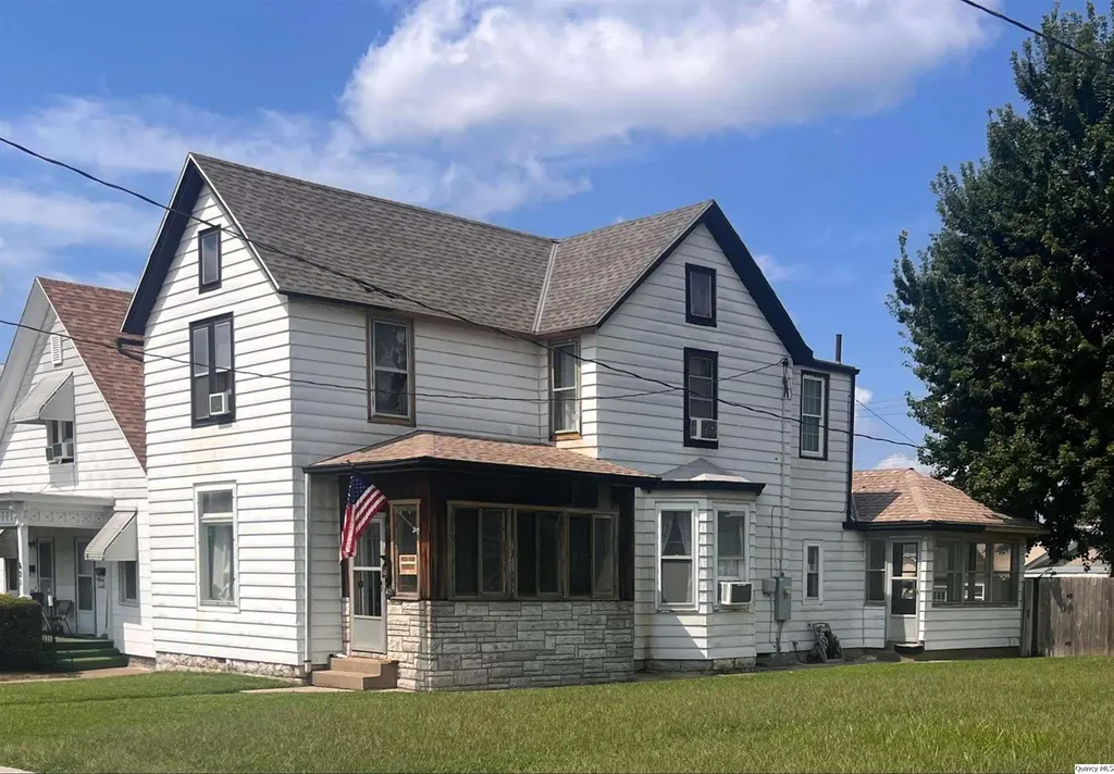 623 Payson Ave