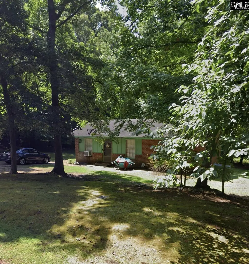 2197 Dover Ln
