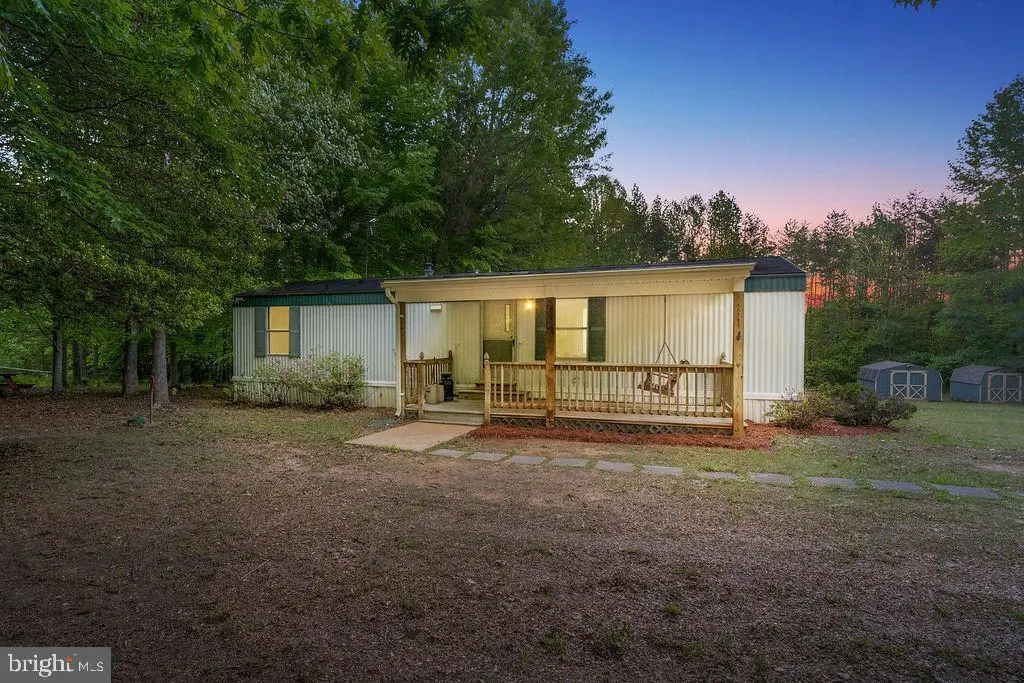 7227 Grand Brooks Rd