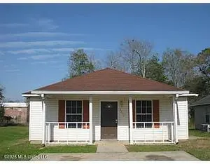 1104 Beach Ave