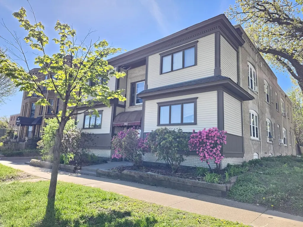 304 Marshall Ave #5