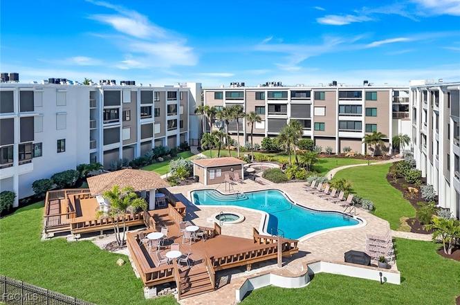 2777 W Gulf Dr #309