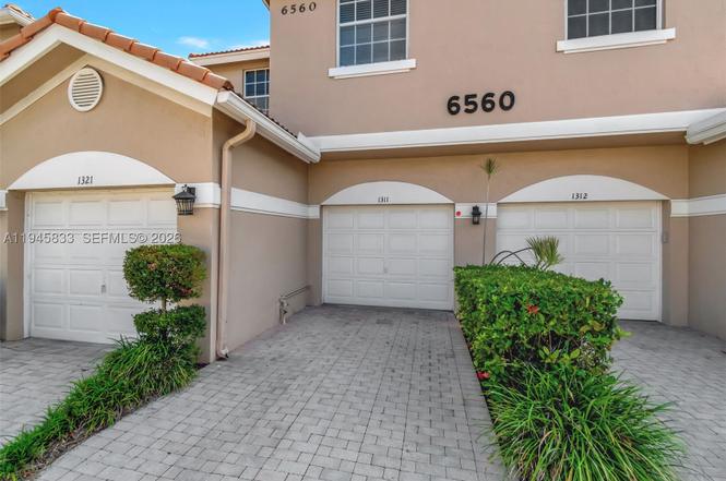 6560 Villa Sonrisa Dr #1311