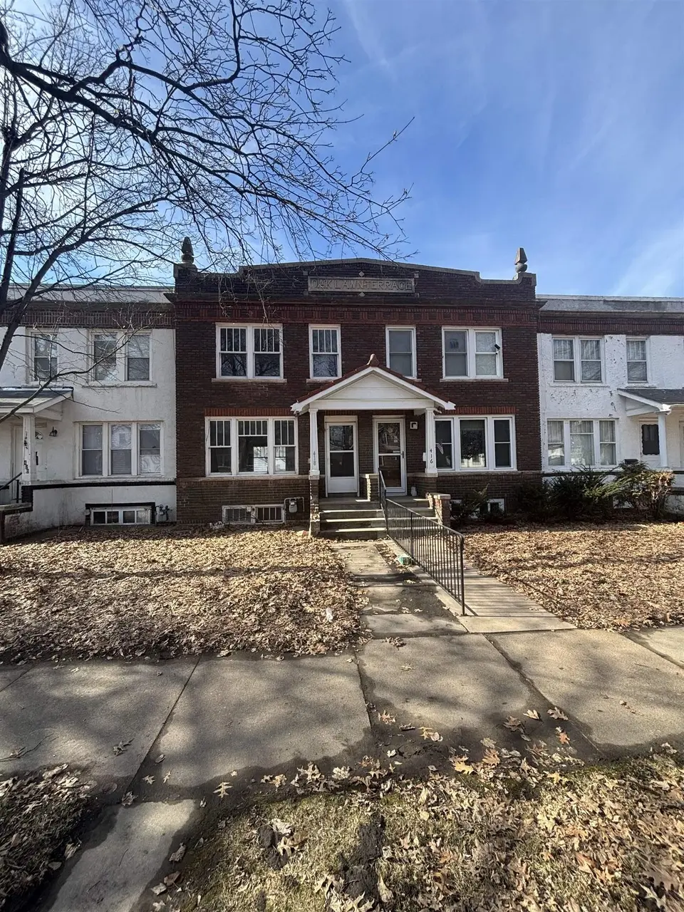 418 Oaklawn Ave