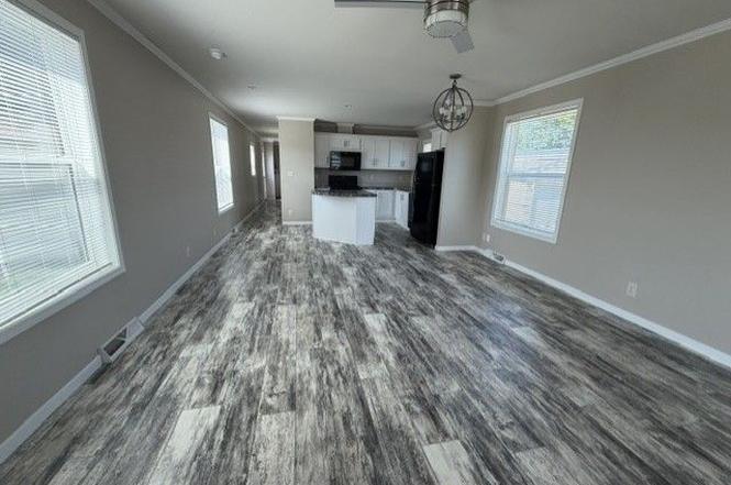 318 SE Parkland Ct