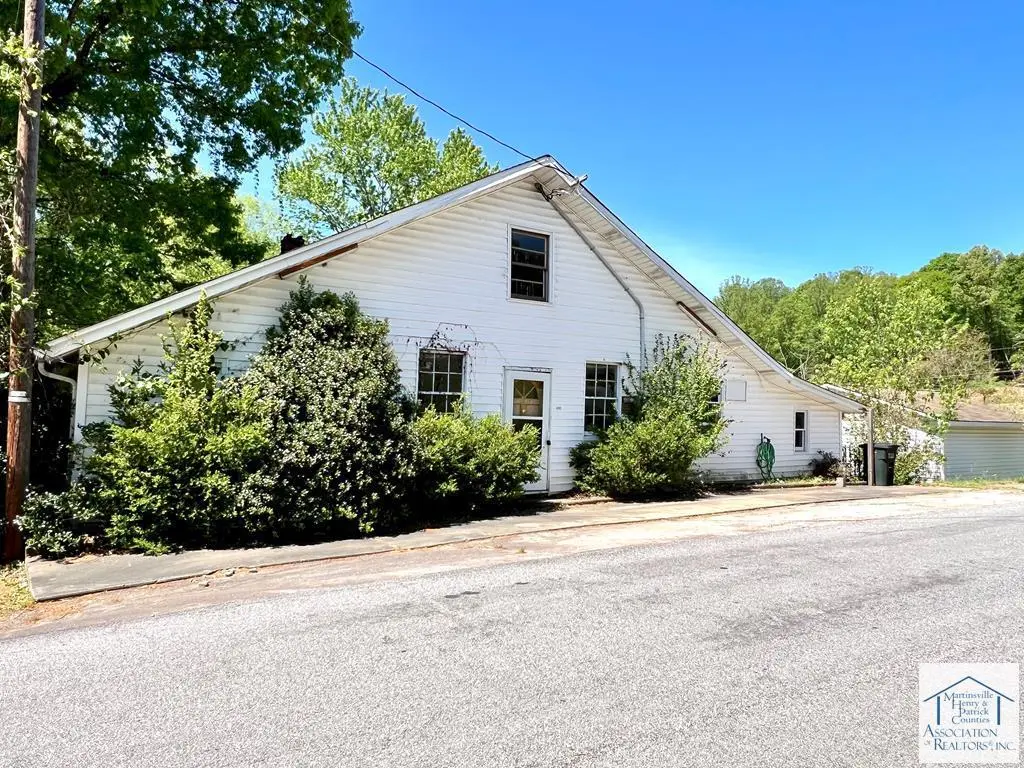 324 Shelton Cir