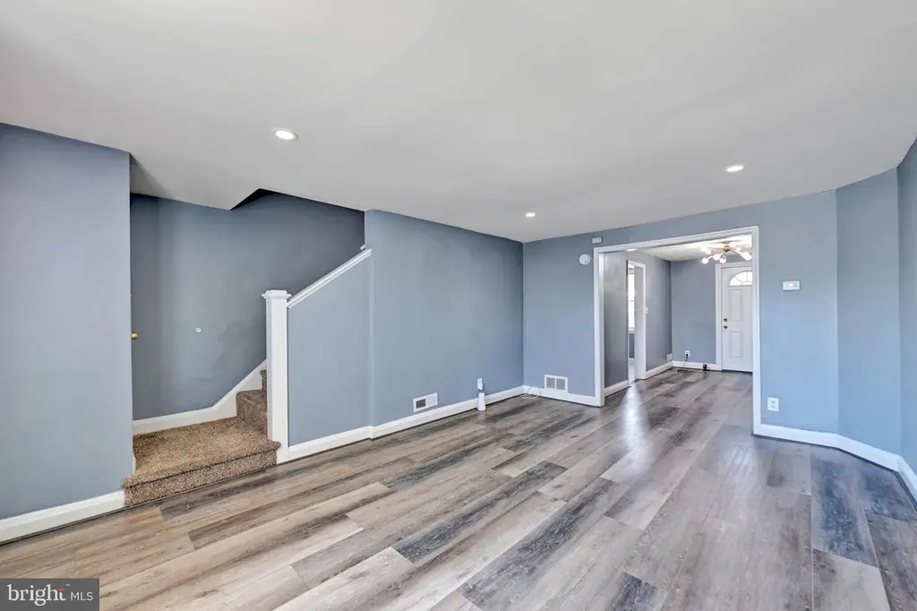 3238 Westmont Ave