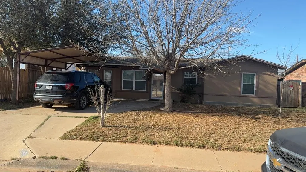 4710 Cherokee Dr