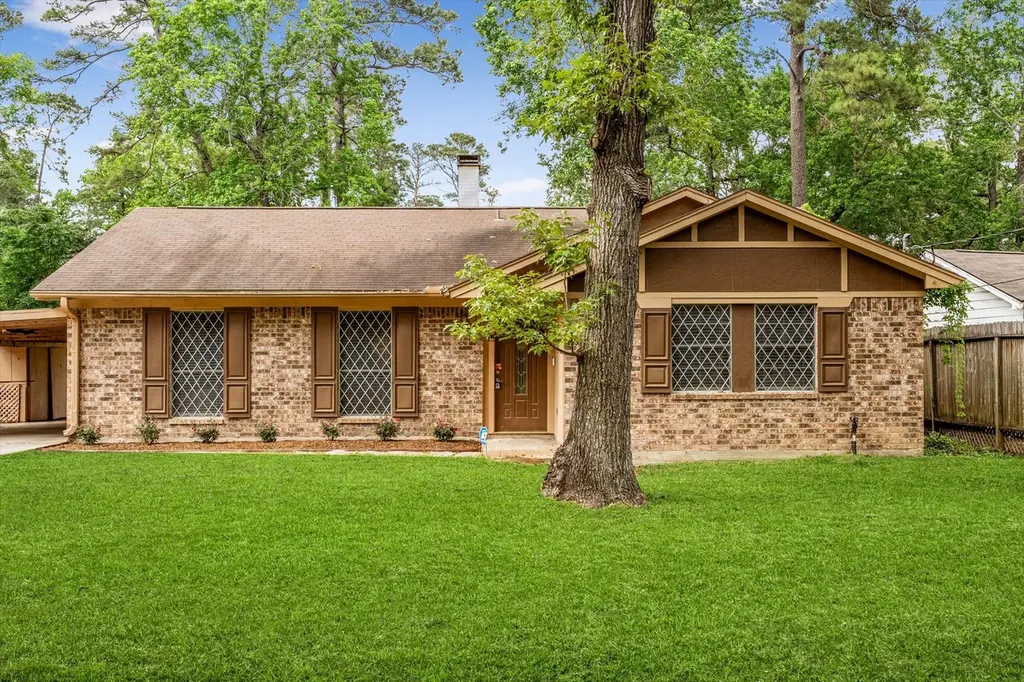 12118 Quail Hollow Ln