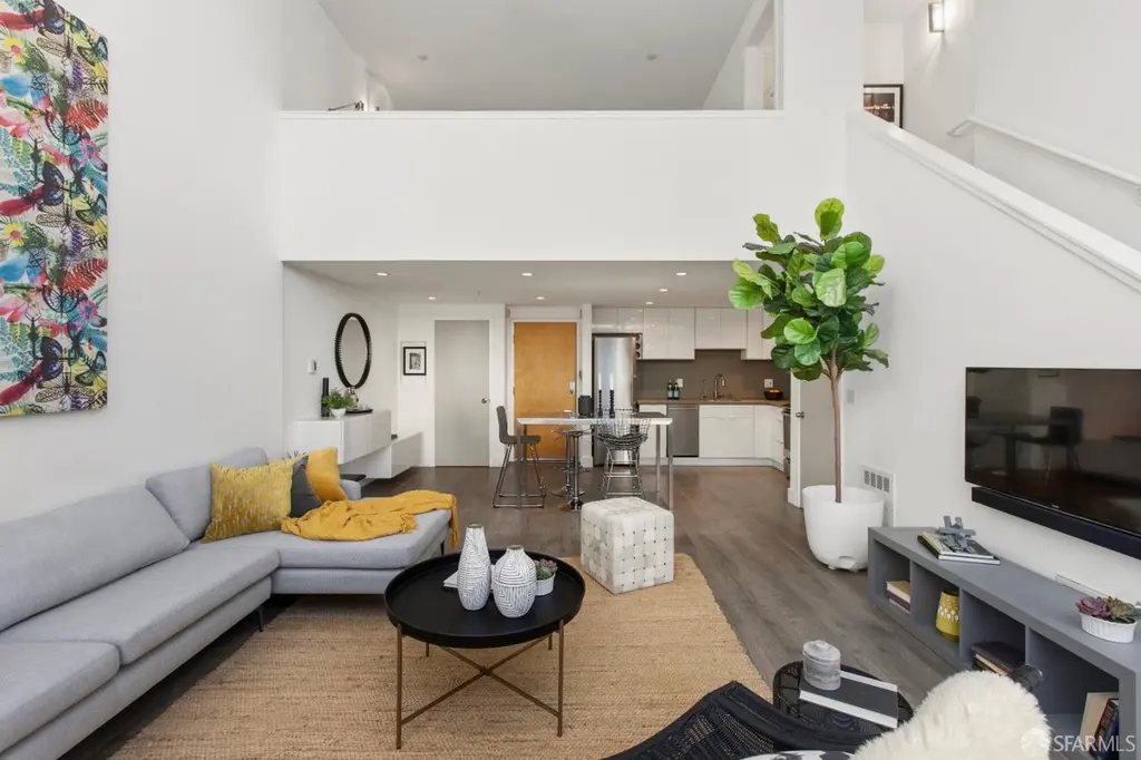 68 Mccoppin St #11