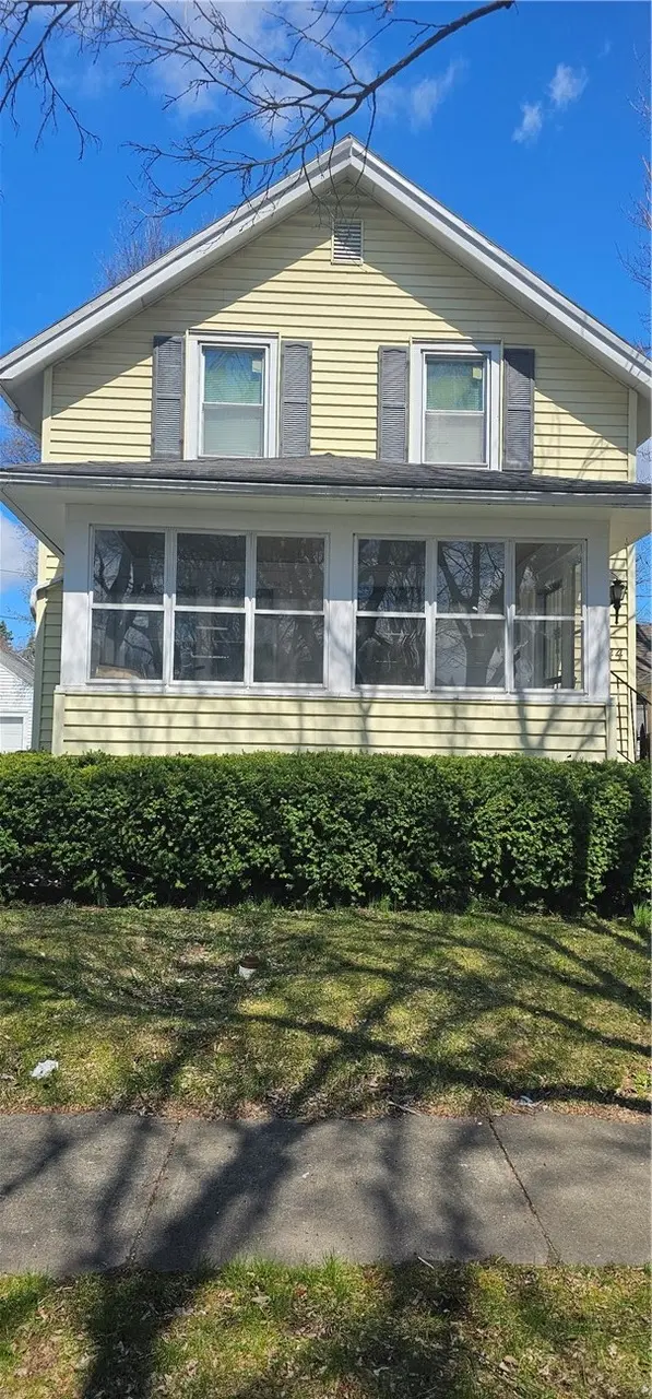 144 Dickinson St