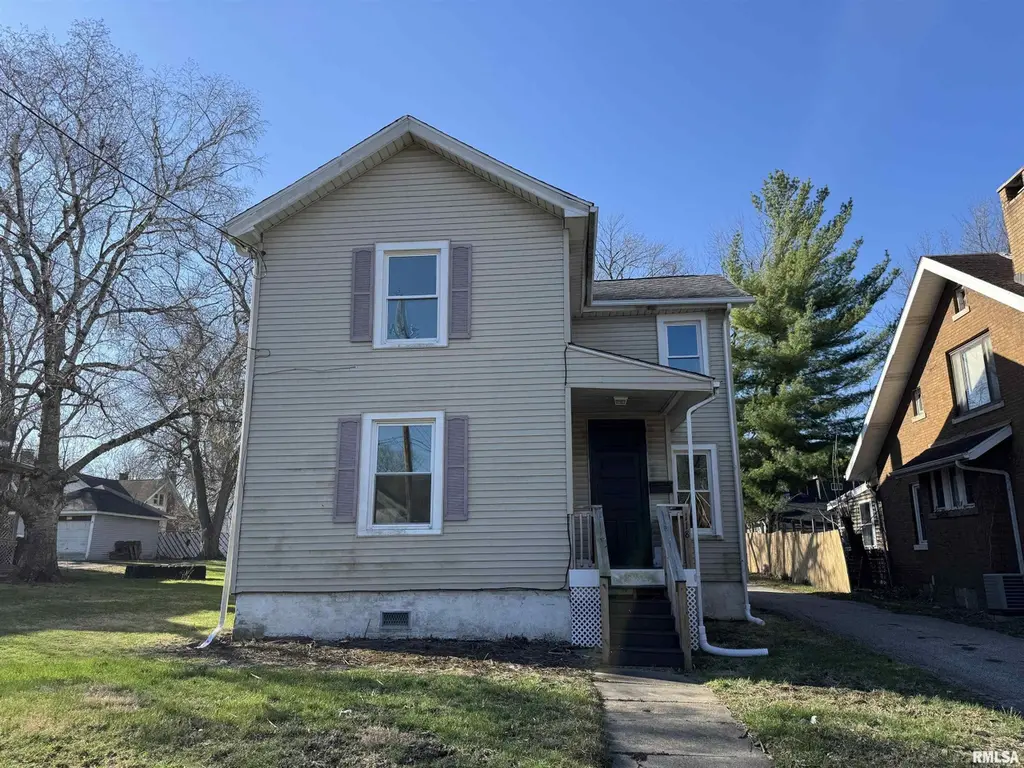 118 E Archer Ave