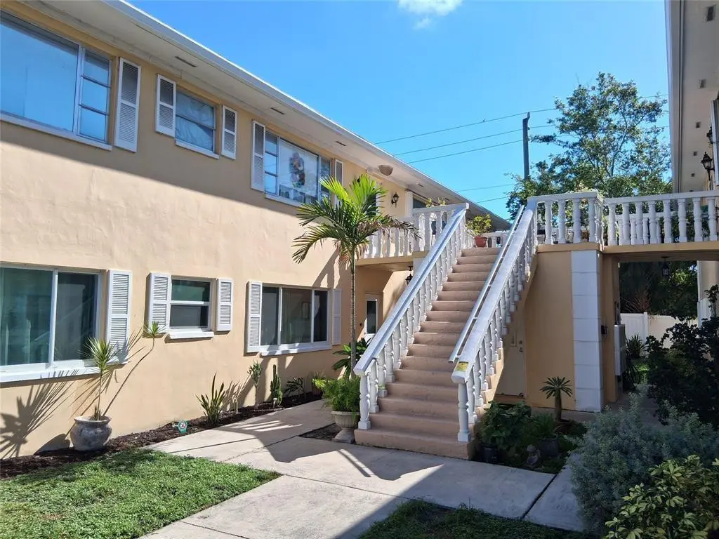 5720 NE 22nd Way #406