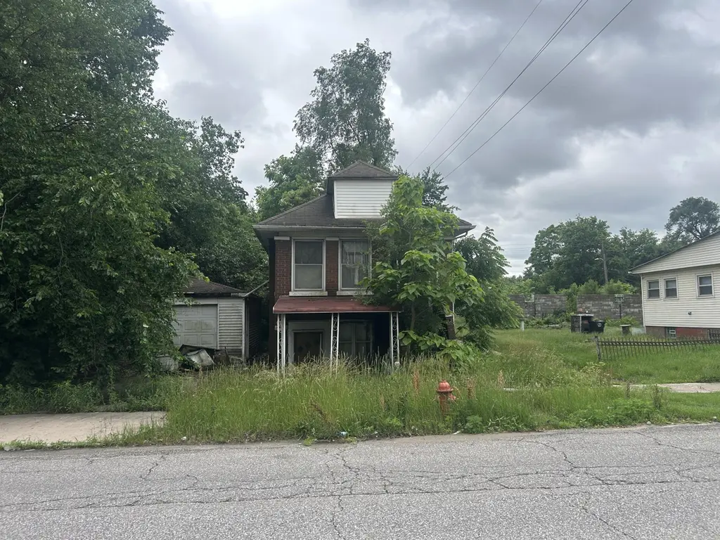 1297-1299 W 15th Ave