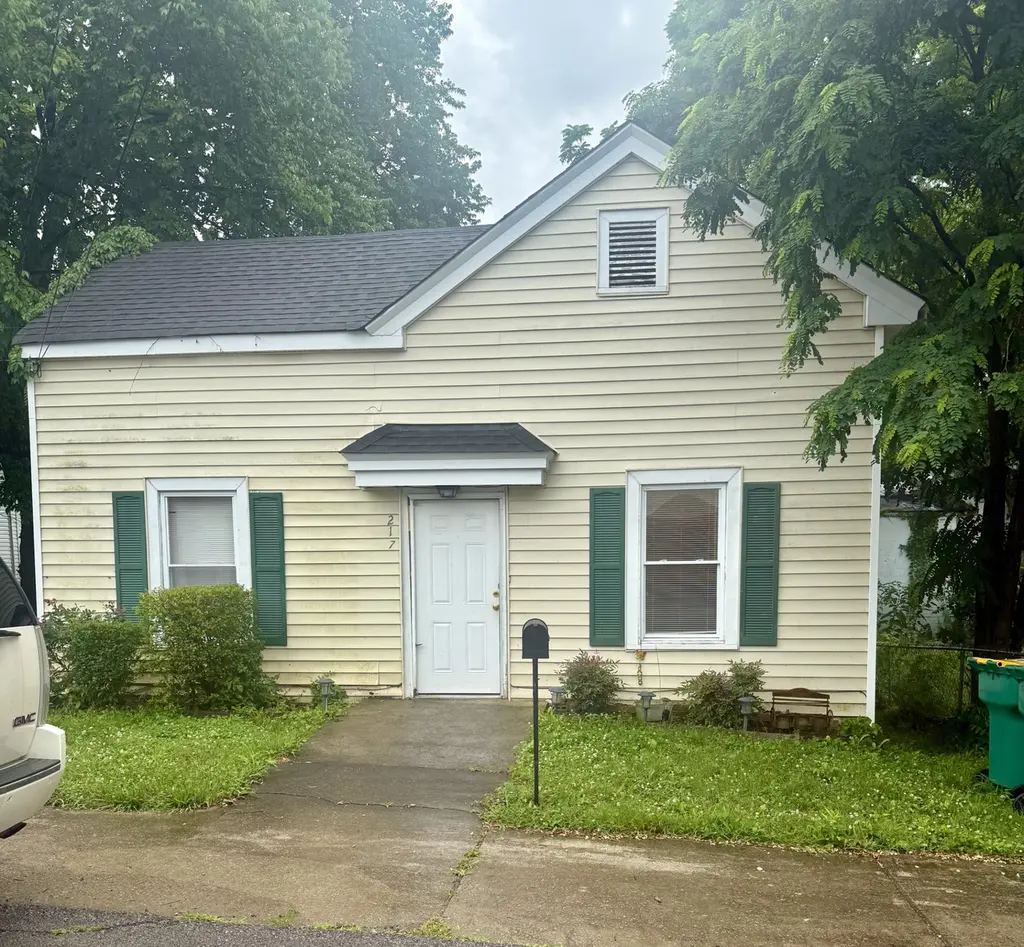 217 Haynes St