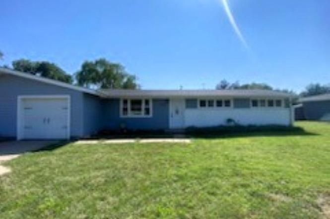 1317 Kingston Dr