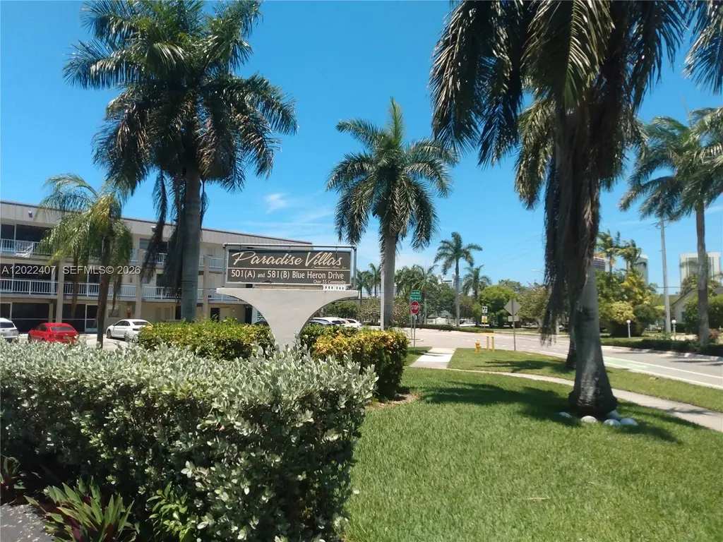 581 Blue Heron Dr Unit 315-B