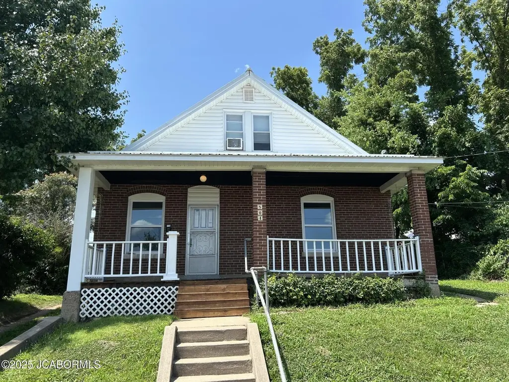 804 Jackson St