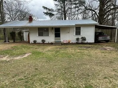 9320 Collinsville Martin Rd
