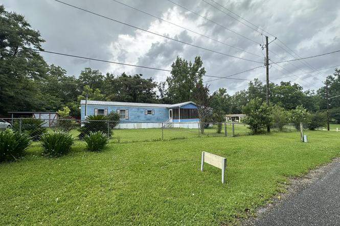 1284 Navaho St