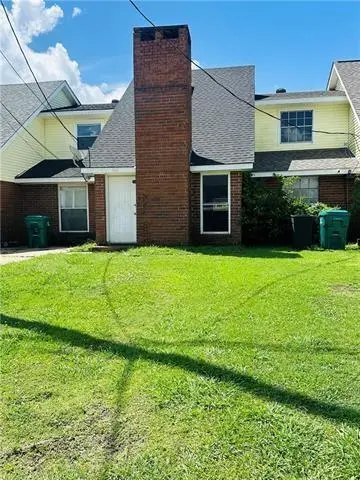 83 Stanton Hall Dr