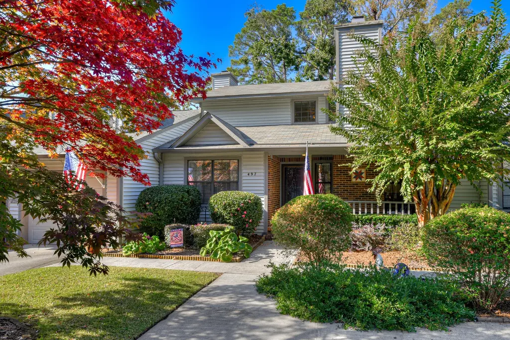497 Creekwalk Cir