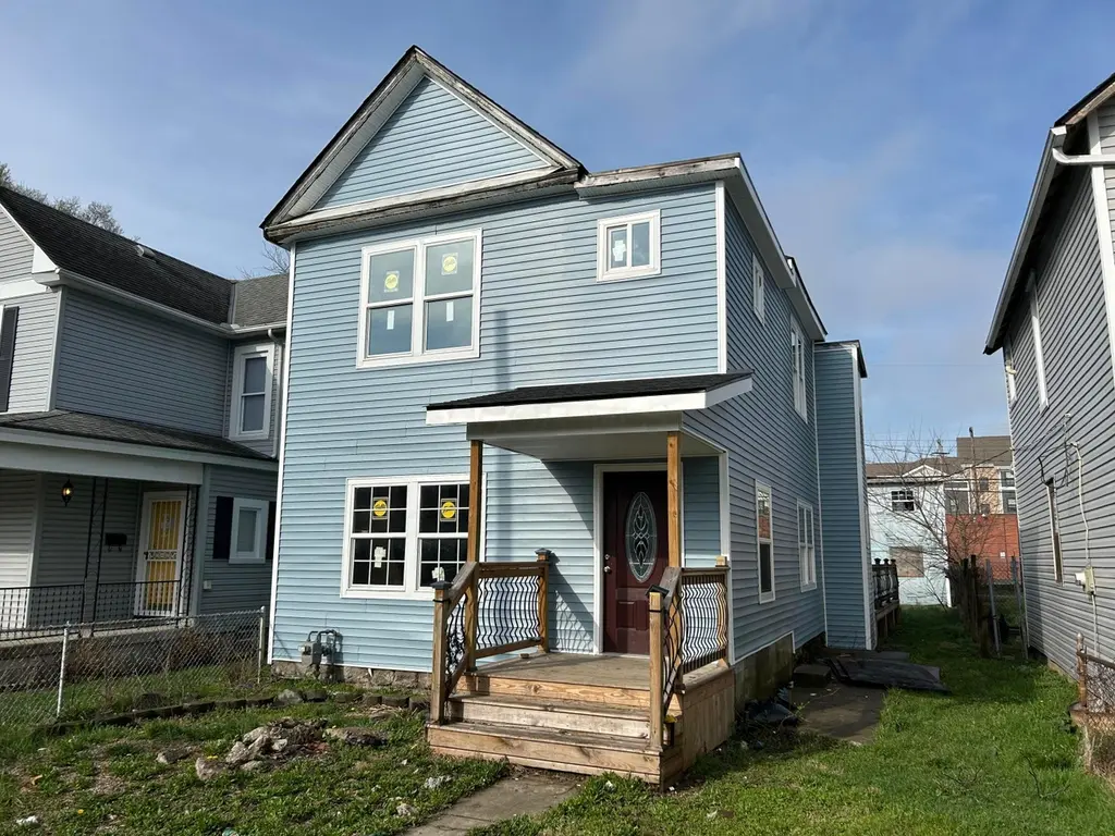41 S Cypress Ave
