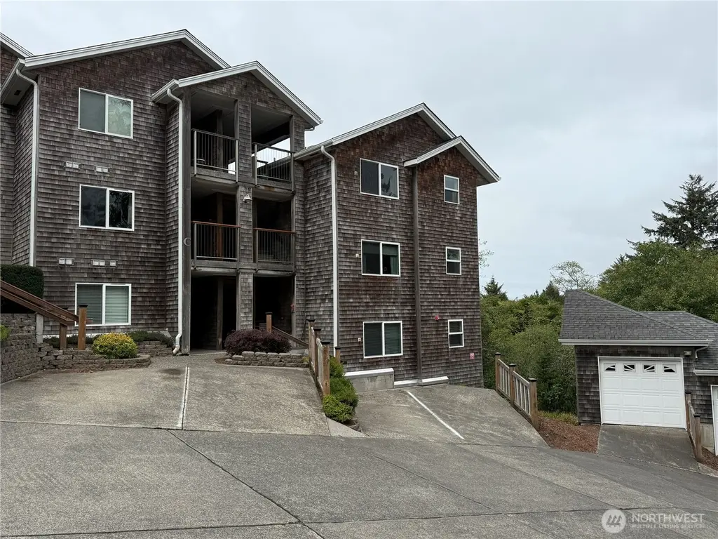 2815 Willows Rd #230