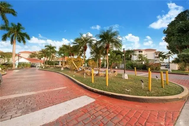 8305 SW 152nd Ave Unit A-201