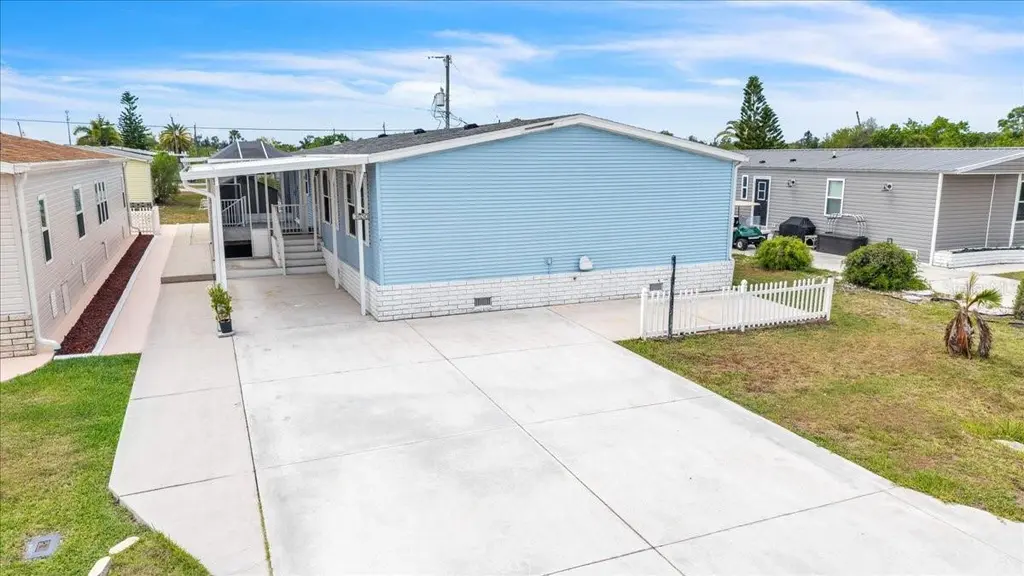 3650 Rossmere Rd