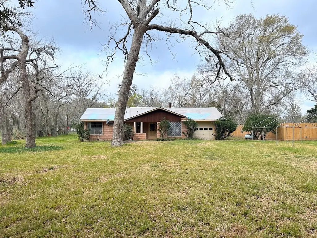 3415 County Road 361