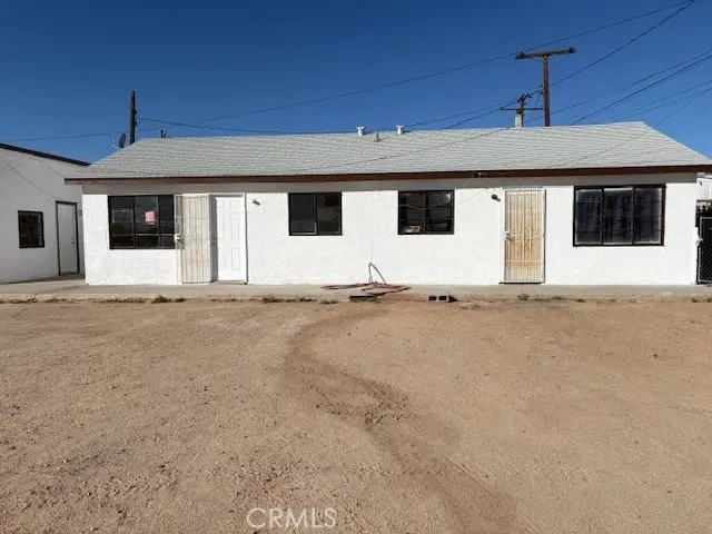 451 W Yermo