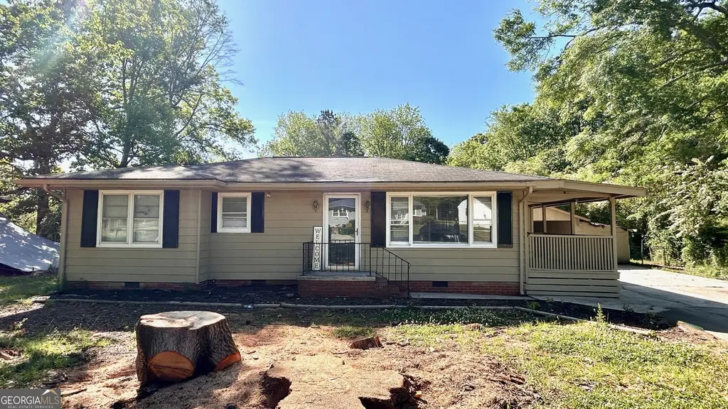 7 Sandy Beach Ter NW