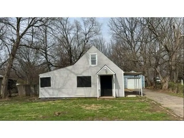 562 Ashwood Rd