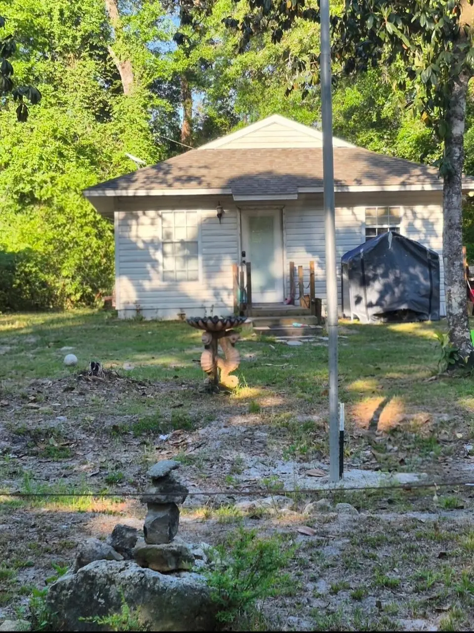 26 Deloriss Dr