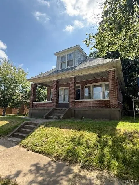 700 Ellis S