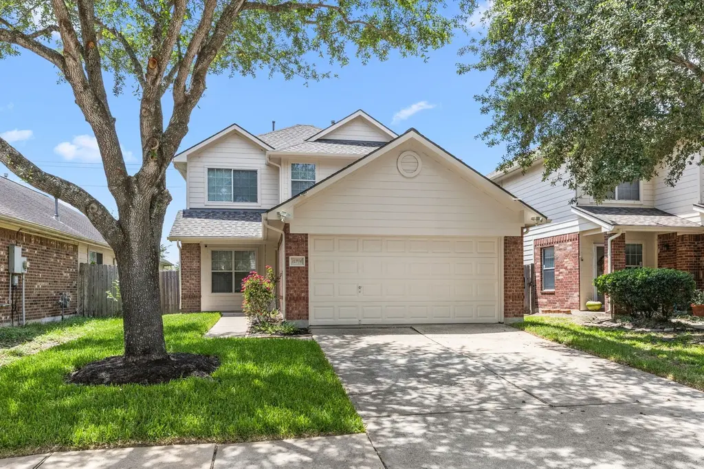 14206 Bonham Oaks Ln
