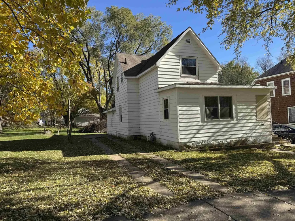 141 NW 2nd Ave