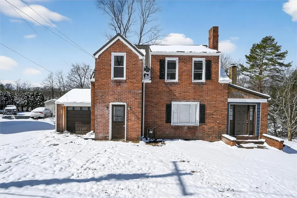 793 Evergreen Rd