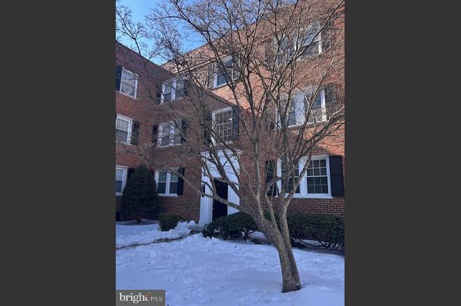 3937 Pennsylvania Ave SE #101